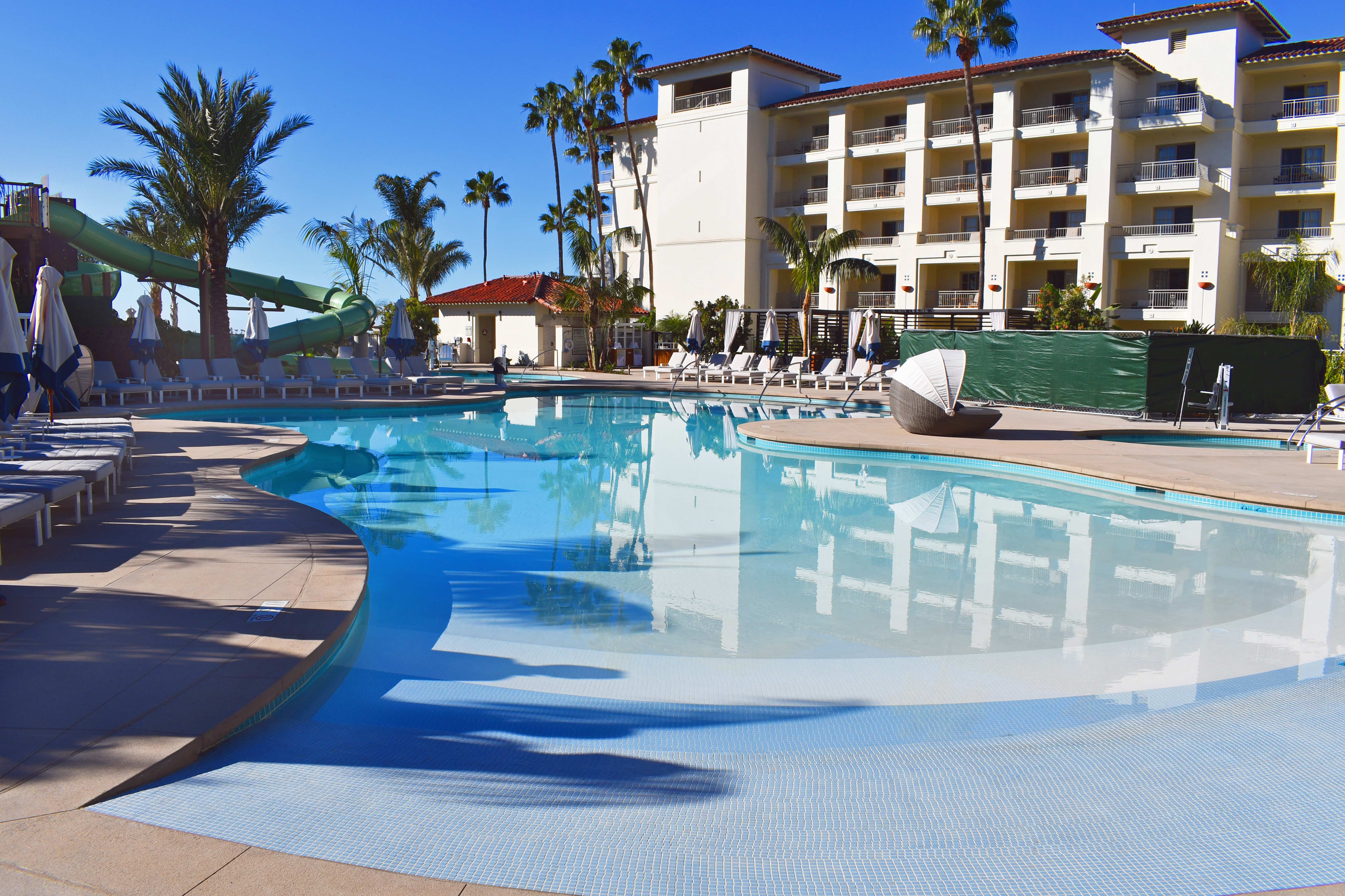 Hospitaltiy and Resort Pool